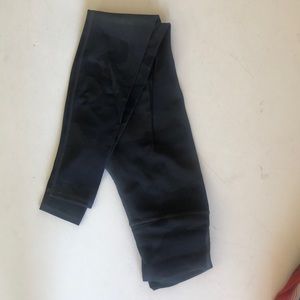 Alo yoga NWOT camo leggings